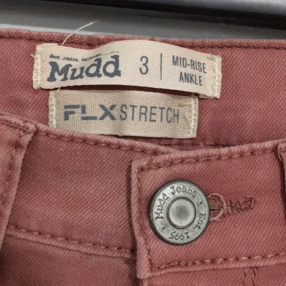 Distressed Mauve jeans - Picture 4 of 5